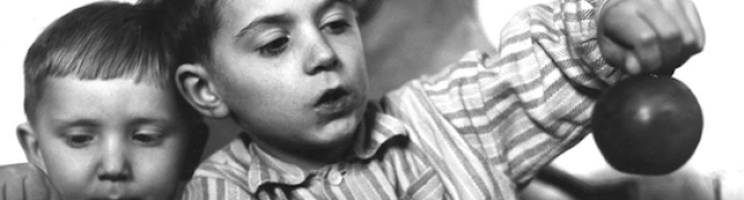 Ivan Dvoršak, Children, around 1970, Black and white photography