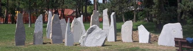 Geopunkturni krog Marka Pogačnika v mariborskem mestnem parku, 22.8.2017, foto: Katja Majer