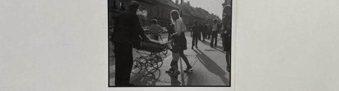Ivan Dvoršak, Pasanti, okrog 1975, črno-bela fotografija na srebroželatinskem papirju