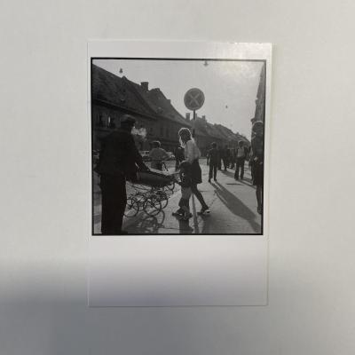 Ivan Dvoršak, Pasanti, okrog 1975, črno-bela fotografija na srebroželatinskem papirju